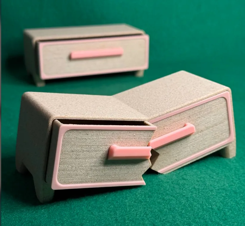 Broken Drawer Mini Cabinet view 3