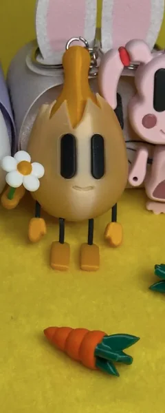 String-Flex Chick Keychain